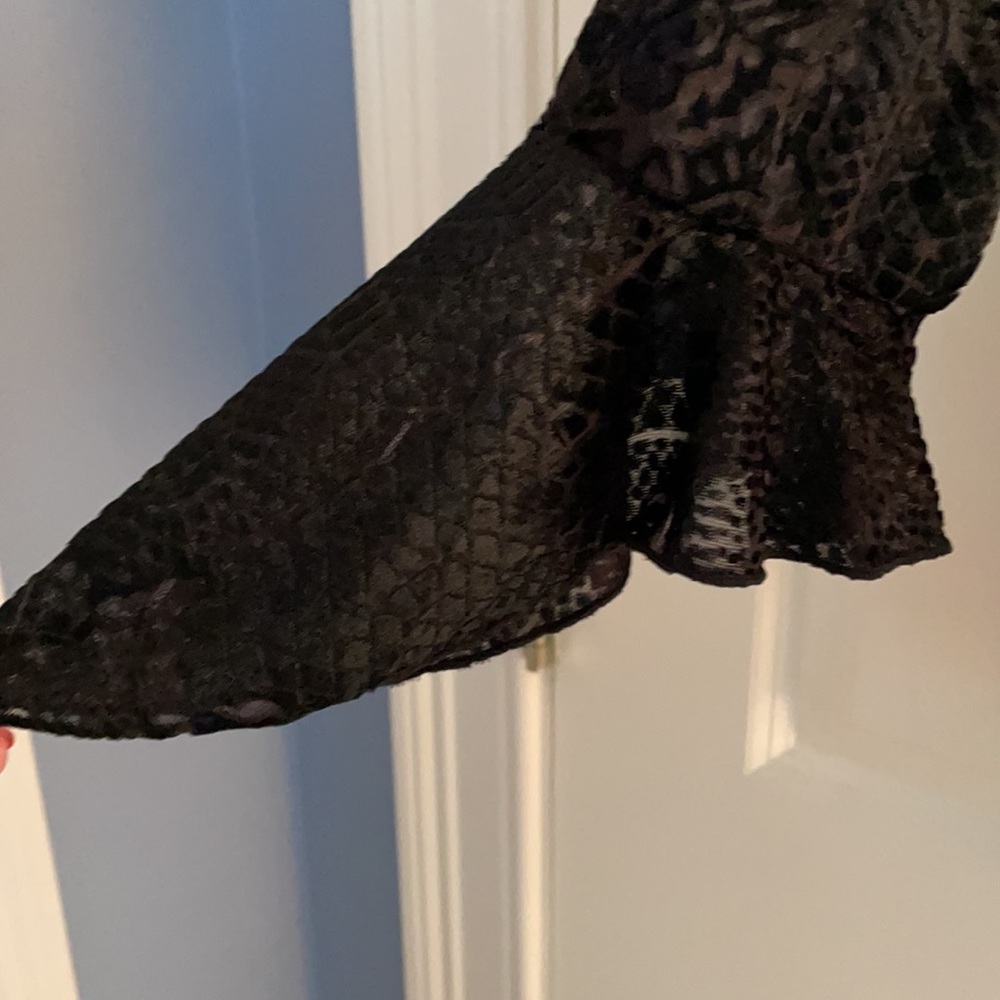 Blouse / Top - Picture 4 of 6